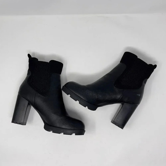 Journee Collection Islana Tru Comfort Foam Ankle Boots - Picture 8 of 14
